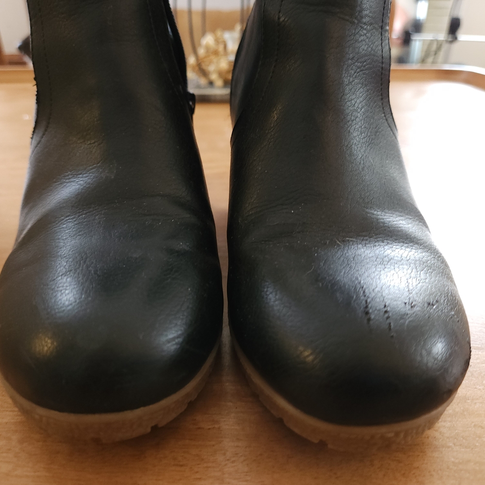 Elegant Black Leather Wedge Preppy  Ankle Boots - Picture 3 of 9